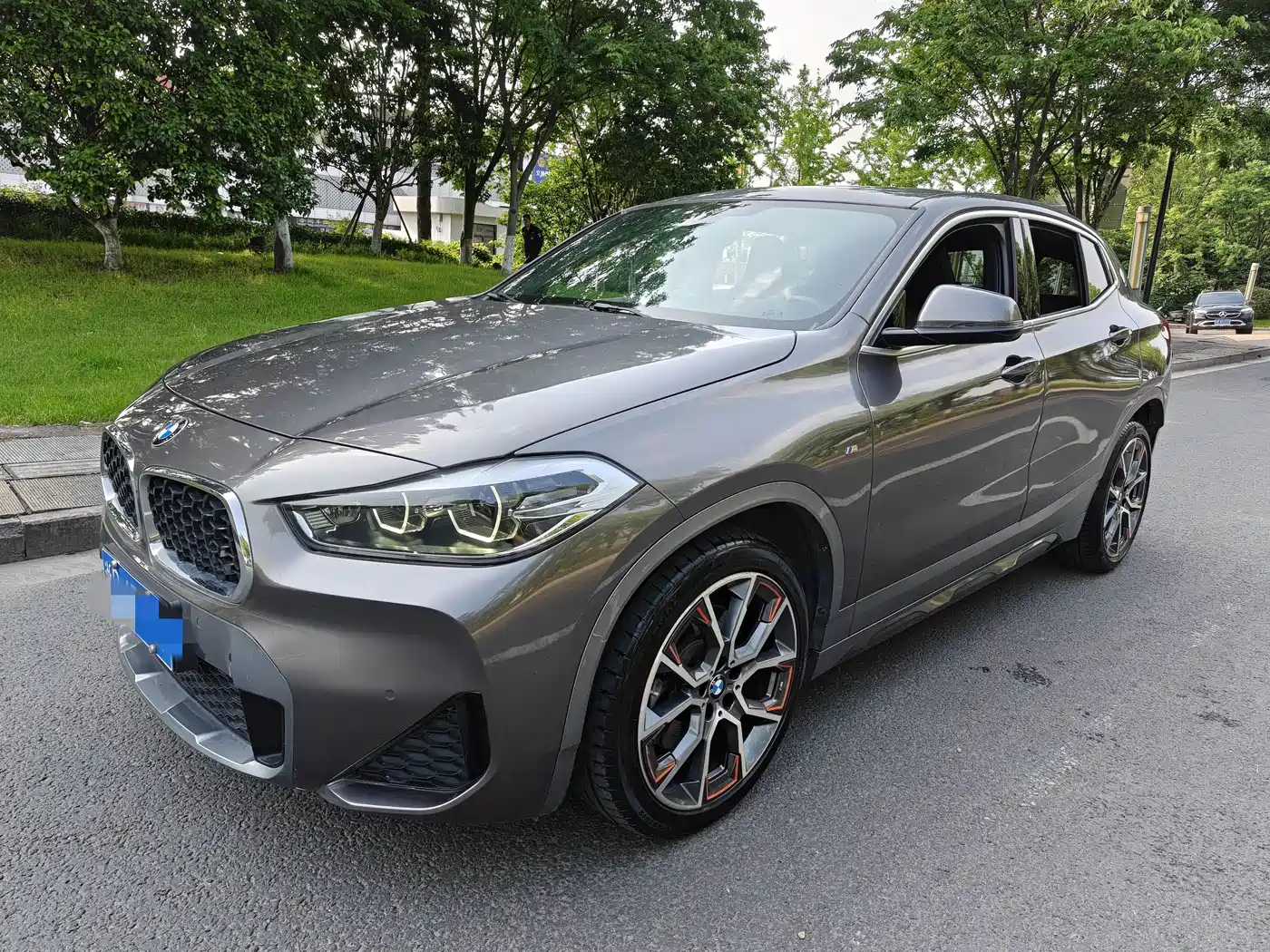 Photo 1 - BMW X2