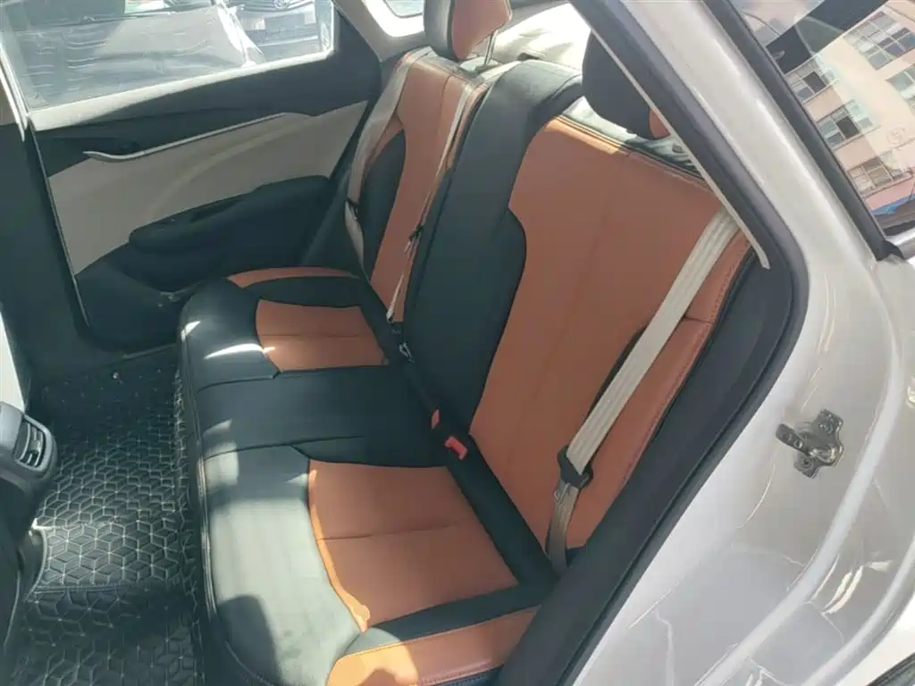 Buick Excelle 2015 15N Automatic Elite фото 16