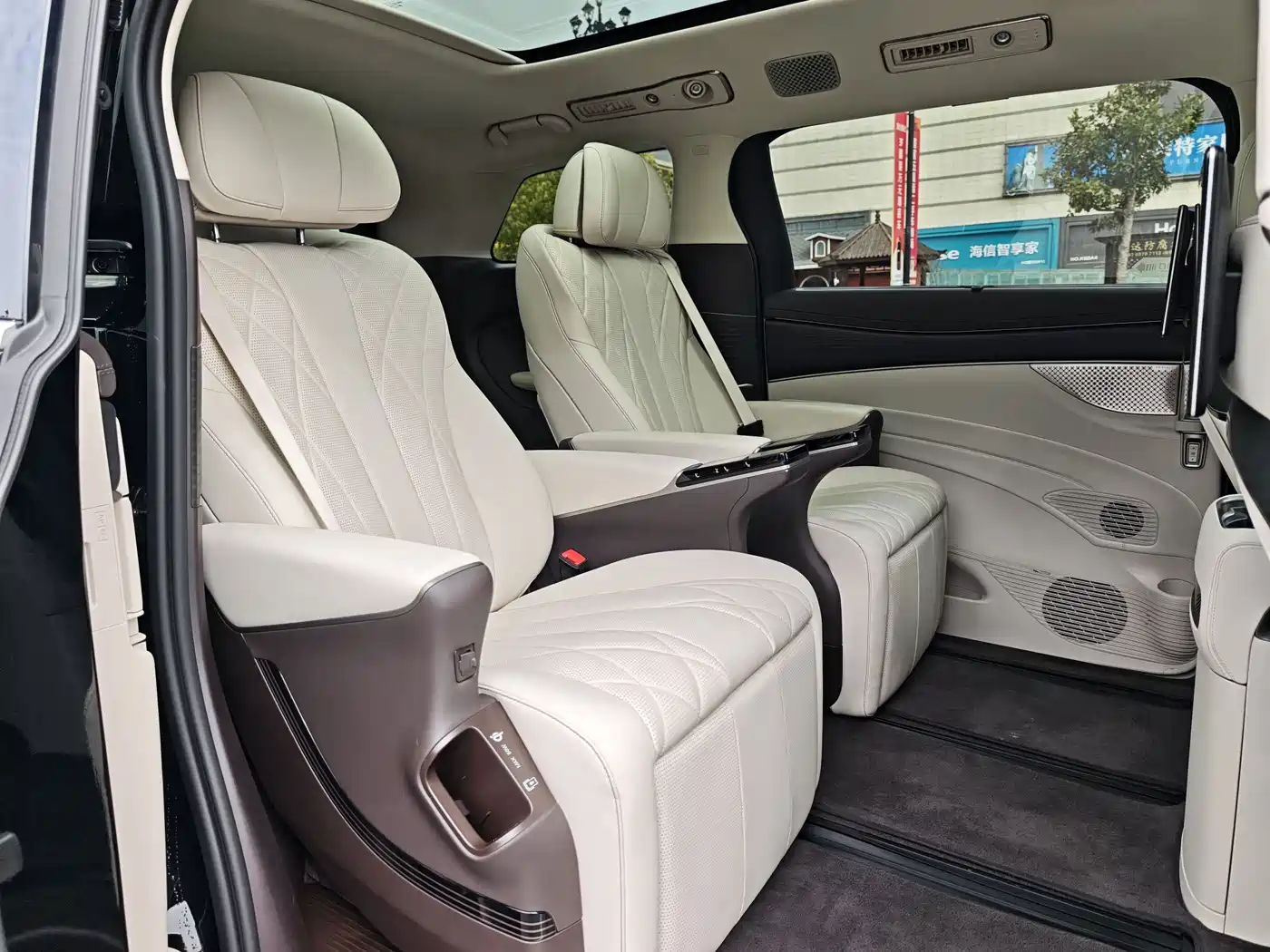 Denza D9 2025 Model DM-i Smart Drive Edition 1020 AWD Flagship фото 15