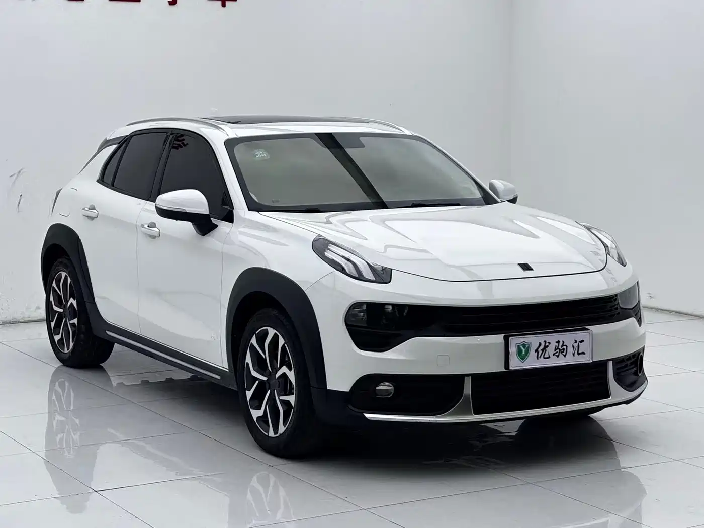 Lynk & Co 02 2019 1.5T DCT 2WD Power Edition China VI фото 2