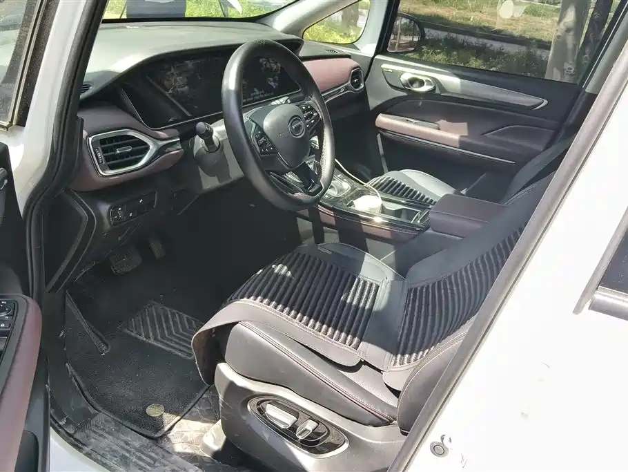 GAC TRUMPCHI TRUMPCHI M6