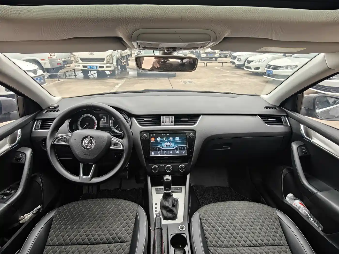 Škoda Octavia 2019 TSI230 DSG Luxury Edition фото 7