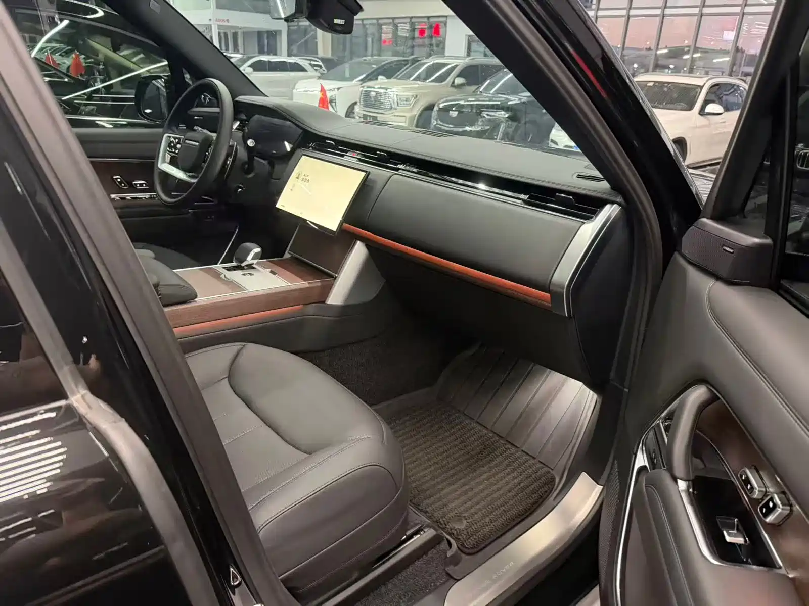 Фото 5 - Land Rover Range Rover