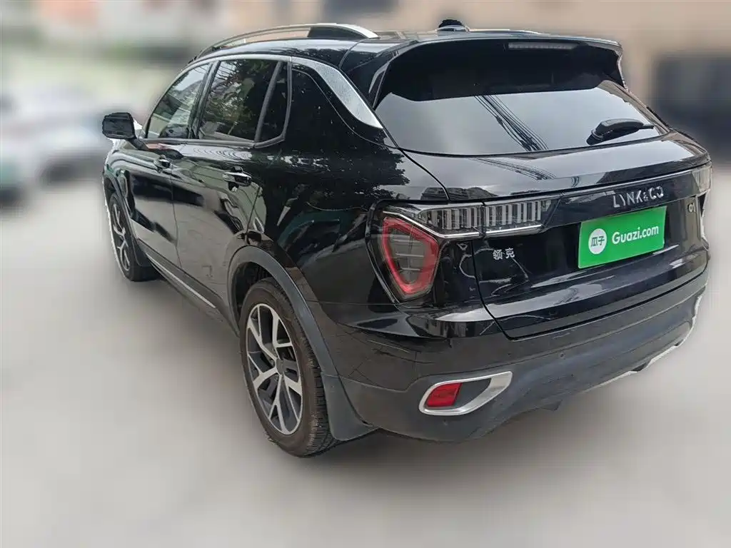 Lynk & Co 01 2017 2.0T 2WD Pro Version фото 4