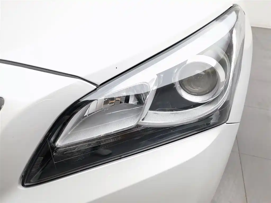 Hyundai Mistra 2014 1.8L Auto Premium DLX фото 7