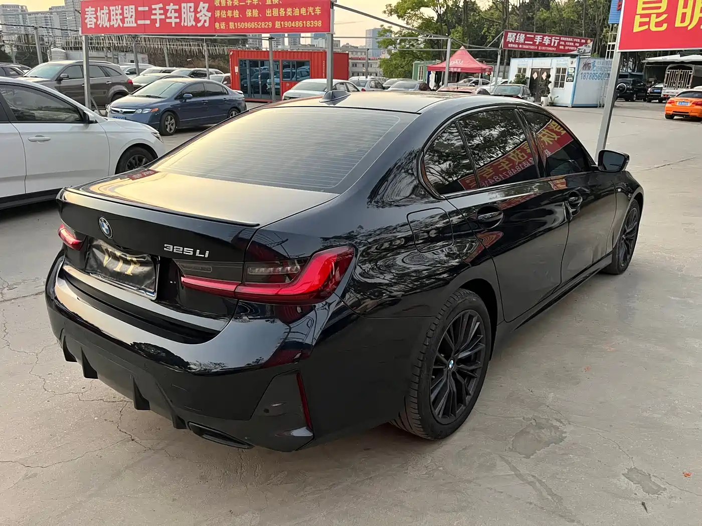 BMW 3 Series 2023 325Li M Sport Black Night Package фото 6