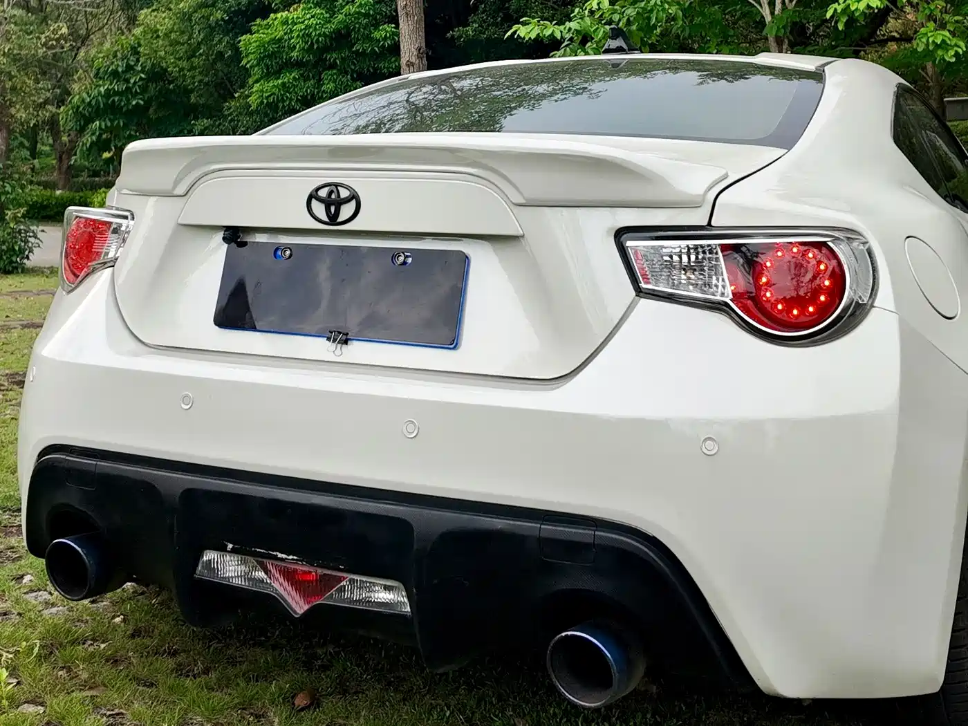 Toyota 86 2013 2.0L Automatic Luxury фото 36