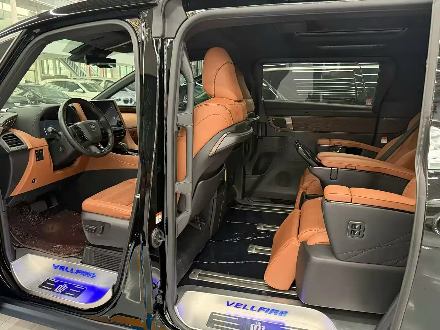 Toyota Vellfire 2025 2024 Crown Hybrid 2.5L Executive Premium Edition