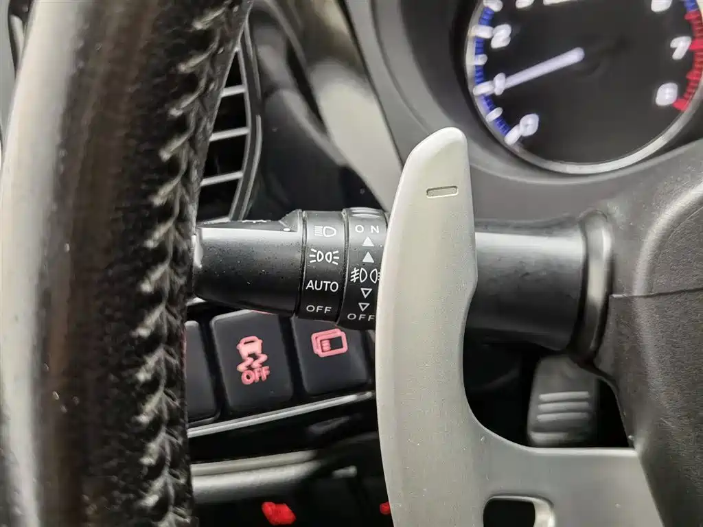 Mitsubishi Outlander (Import) 2016 2.4L 4WD Elite 5-seater фото 21