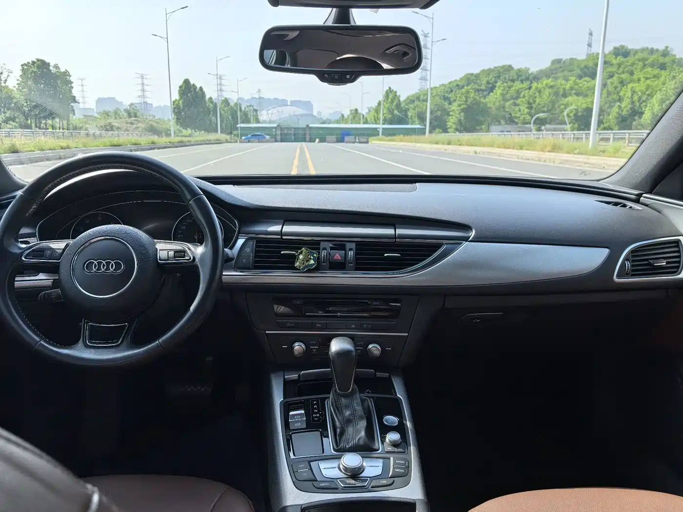 Audi A6L 2018 30th Anniversary 35 TFSI Sport фото 4