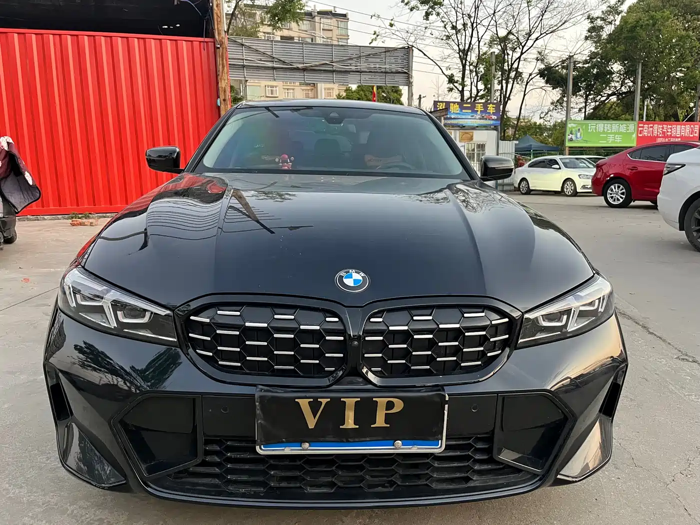 BMW 3 Series 2023 325Li M Sport Black Night Package фото 2