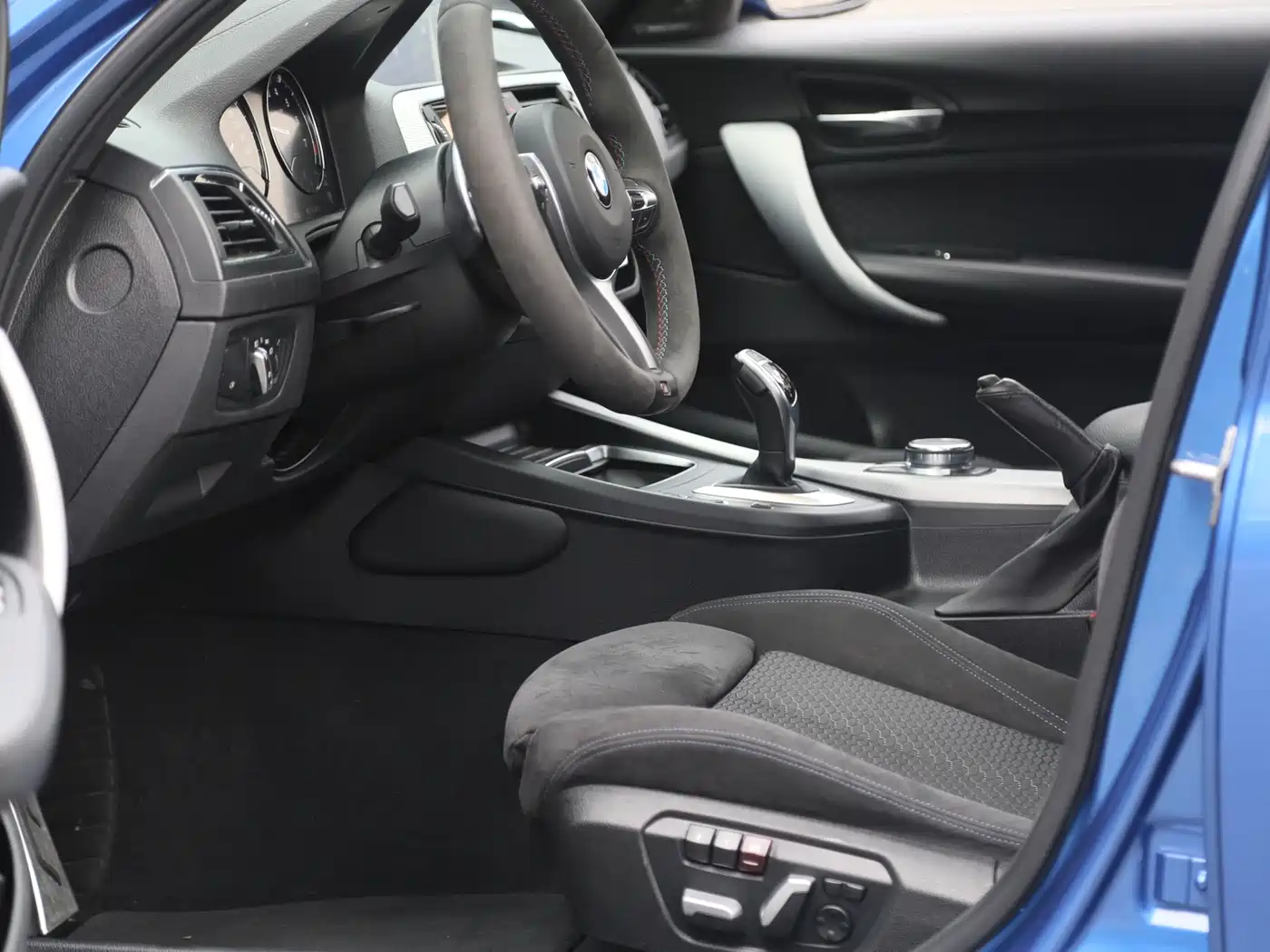 BMW 1 Series (Import) 2018 M140i фото 17
