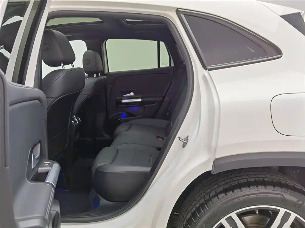 Mercedes-Benz GLA 2022 GLA 220 4MATIC фото 15