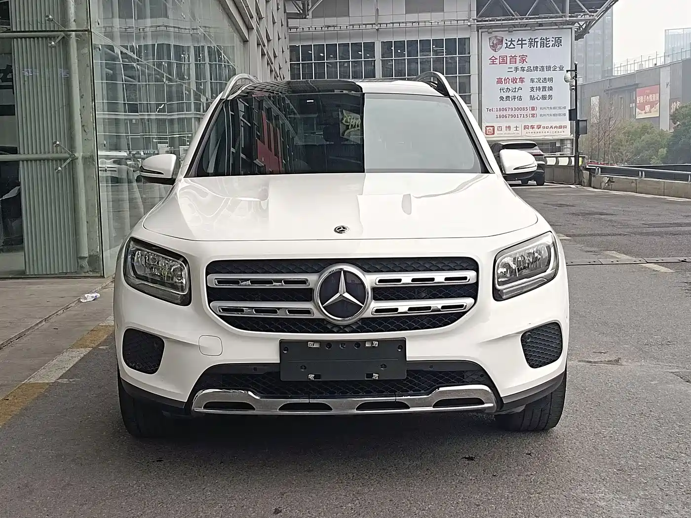 MERCEDES-BENZ GLB