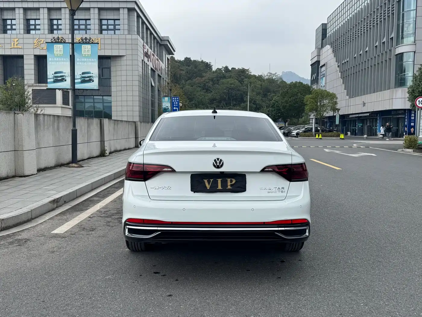 Volkswagen Sagitar 2024 300TSI DSG Surpass Edition фото 6
