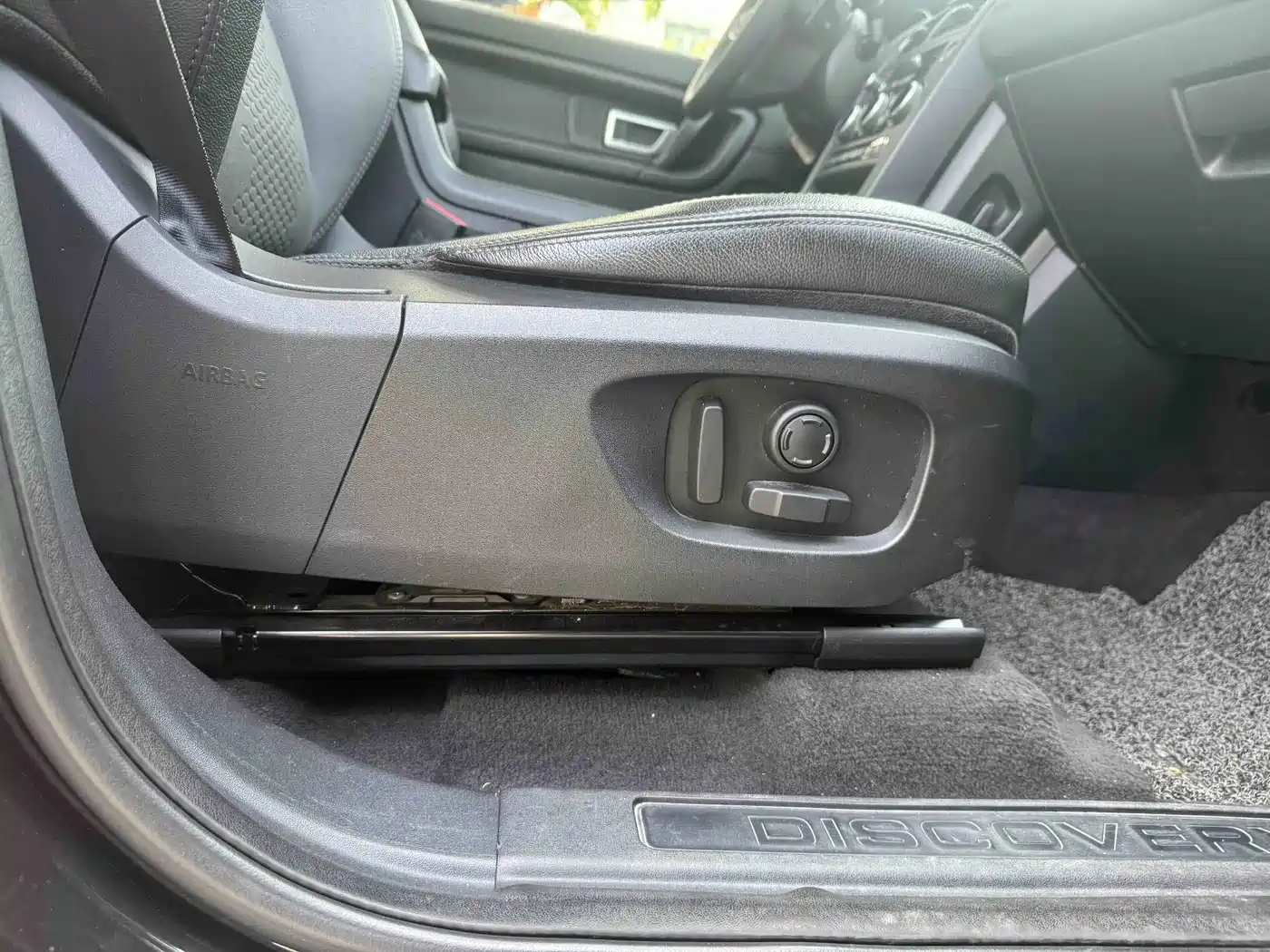 Land Rover Discovery Sport 2018 240PS PURE Edition фото 19