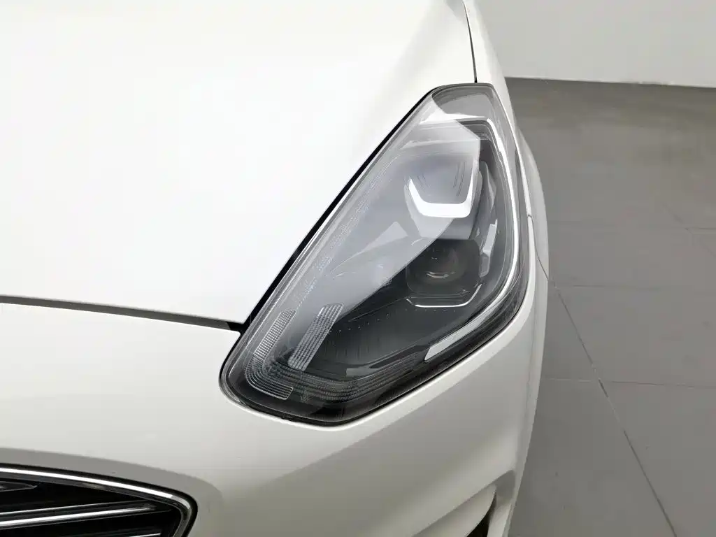 Ford Escort 2021 2019 Facelift 1.5L Auto Comfort Edition China VI
