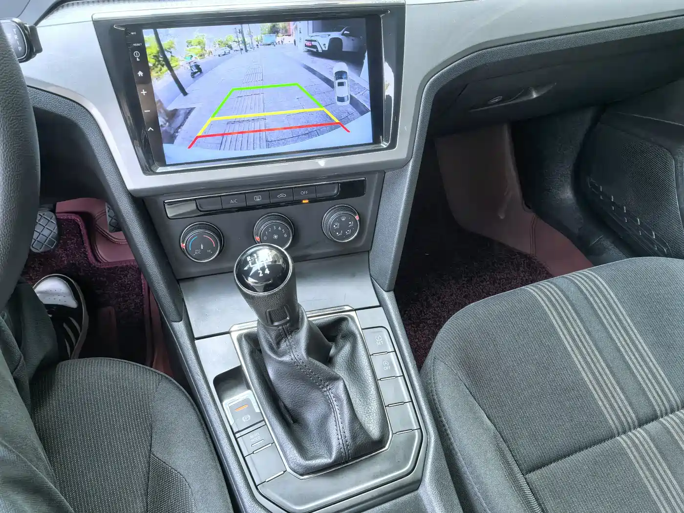 Volkswagen Lamando 2018 230TSI Manual Trend Edition фото 13