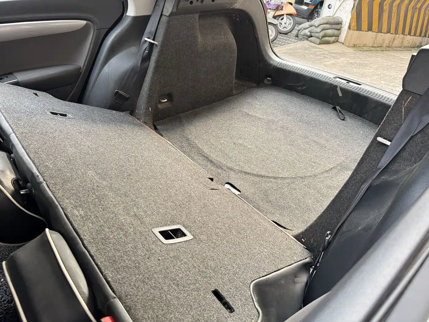 Volkswagen Lavida Tour 2013 1.6L Automatic Trend Style фото 20