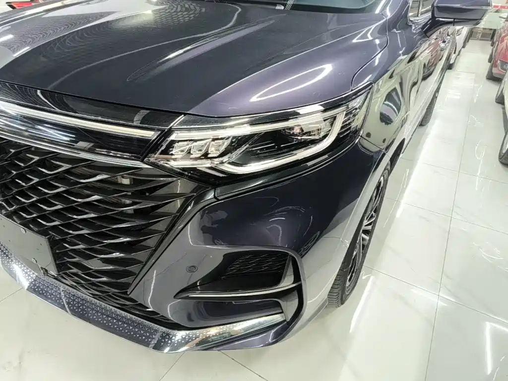 Photo 24 - Roewe iMAX8