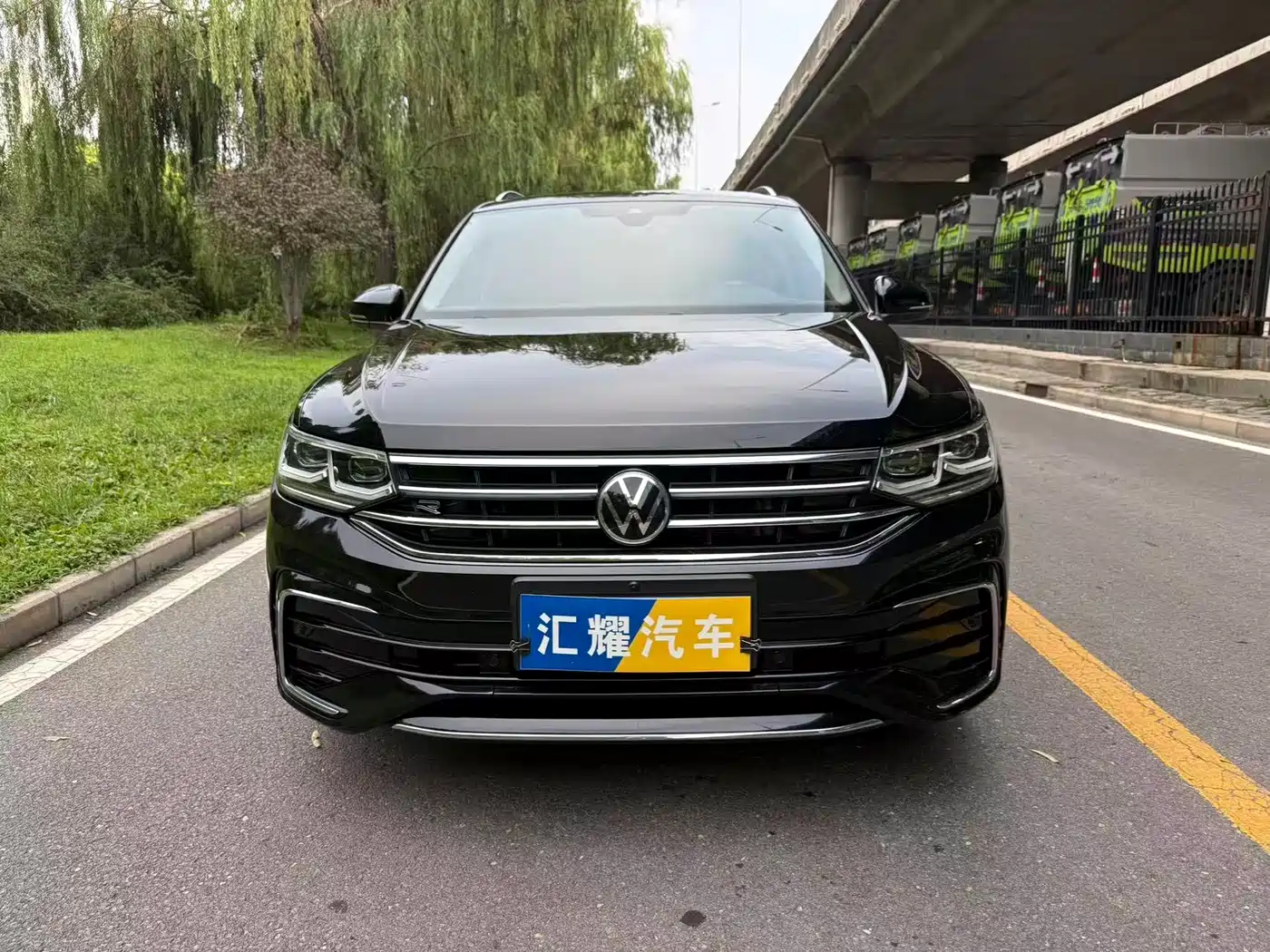 Фото 2 - Volkswagen Tiguan L