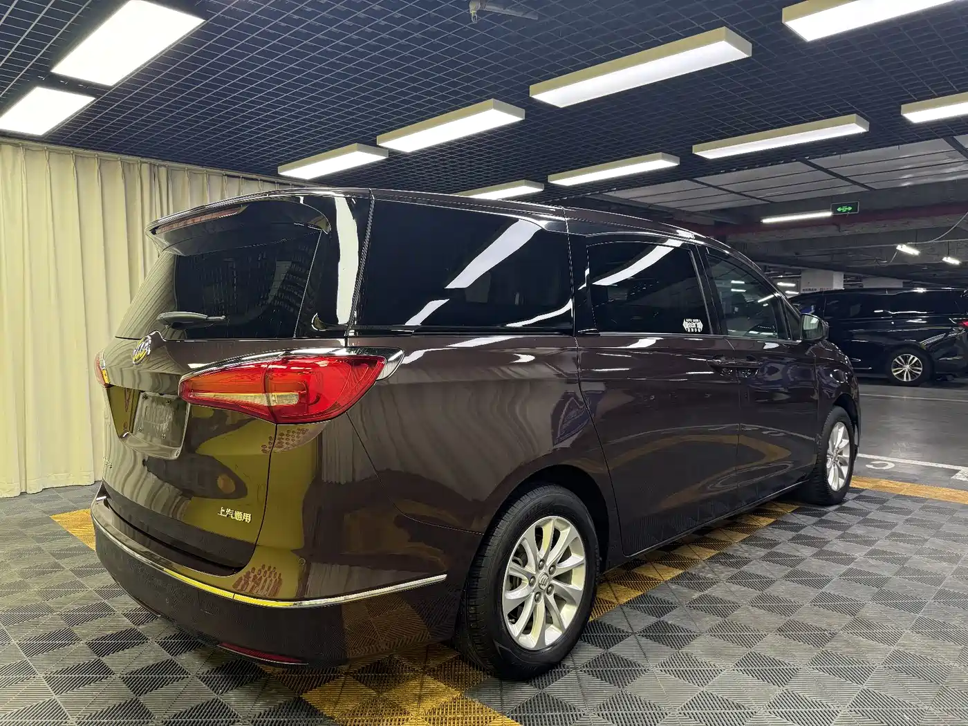 Buick GL8 2018 ES 28T Comfort Type China VI фото 4