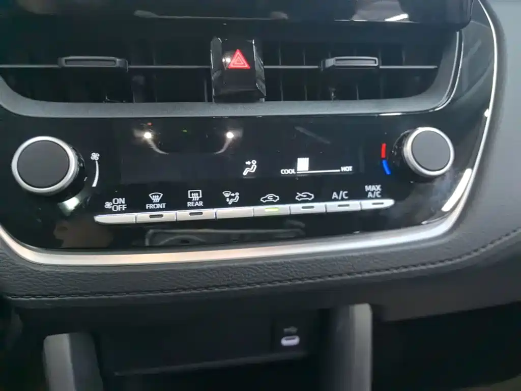 Toyota Corolla Cross 2023 2.0L Elite Edition фото 13