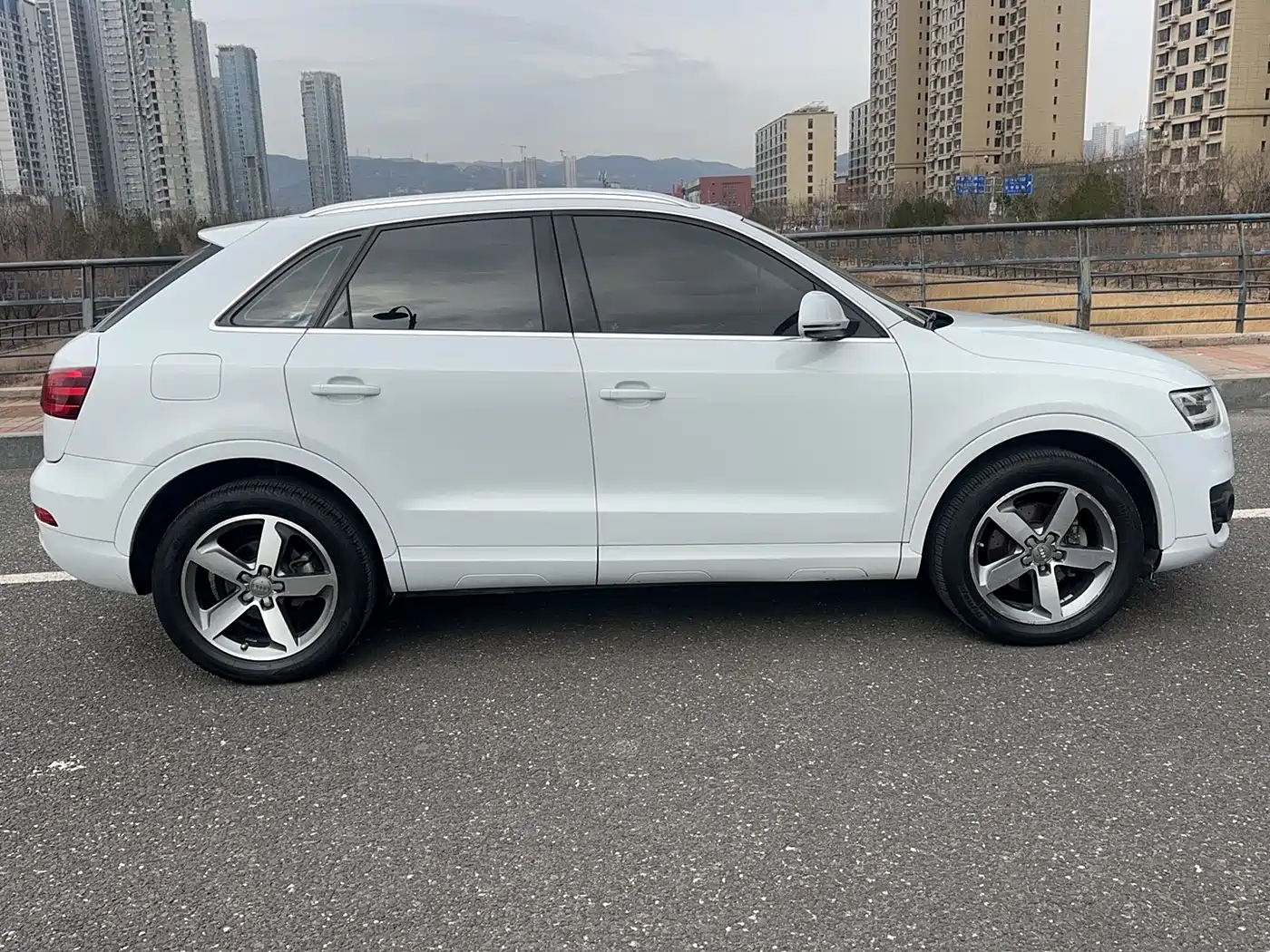Audi Q3 2015 35 TFSI Comfort фото 6
