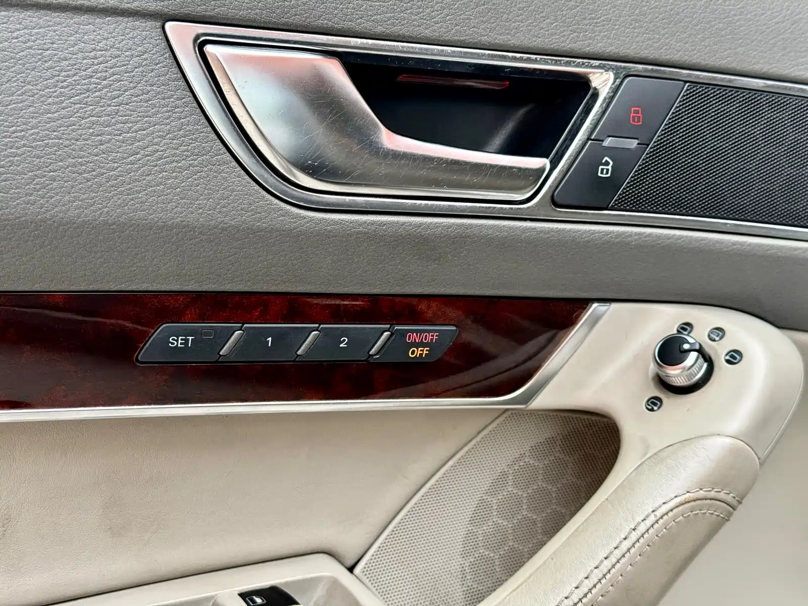 Фото 11 - Audi A6L