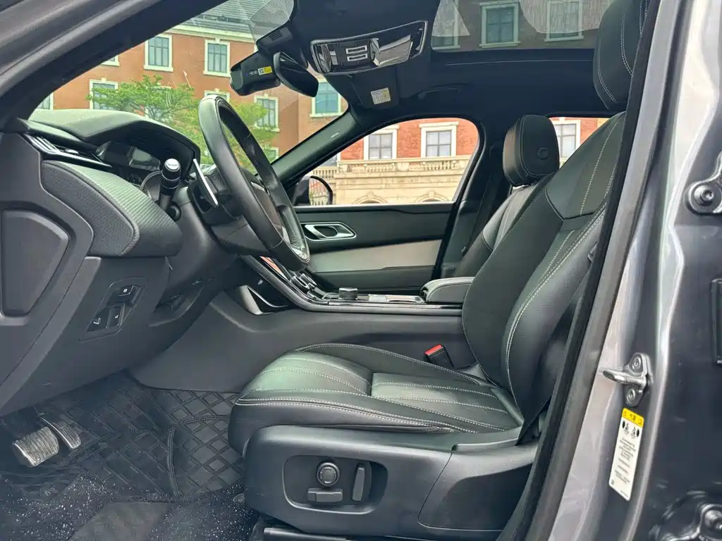 Фото 6 - Land Rover Range Rover Velar