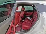 Photo 5 - Maserati Levante
