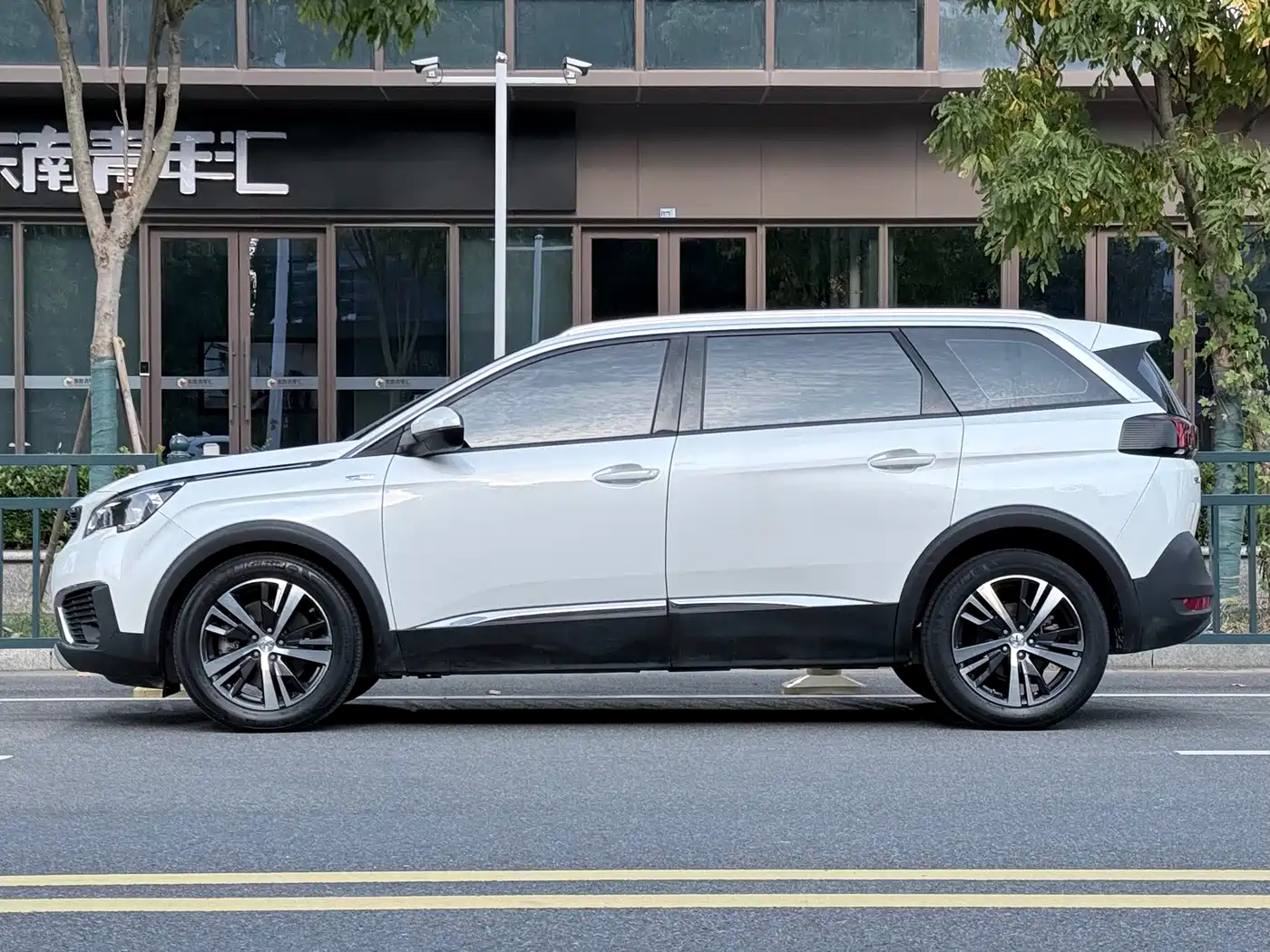 Peugeot 5008 2019 2019 380THP 7-seat Elite Edition