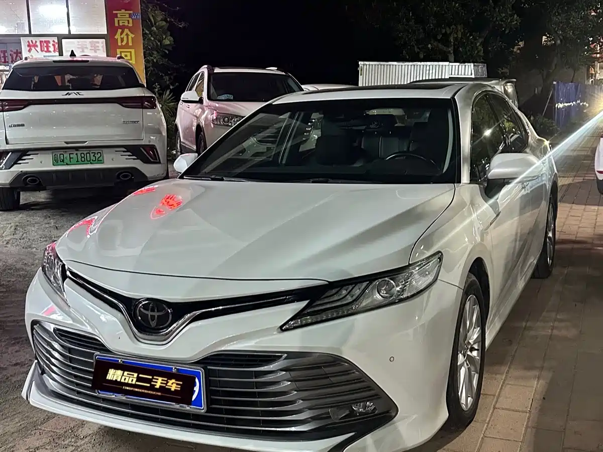 Toyota Camry 2019 2.0G Luxury (China V) фото 3