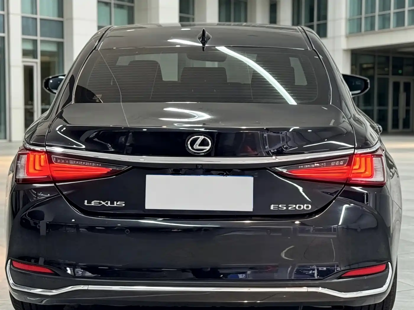 Lexus ES 2020 200 Excellence фото 8