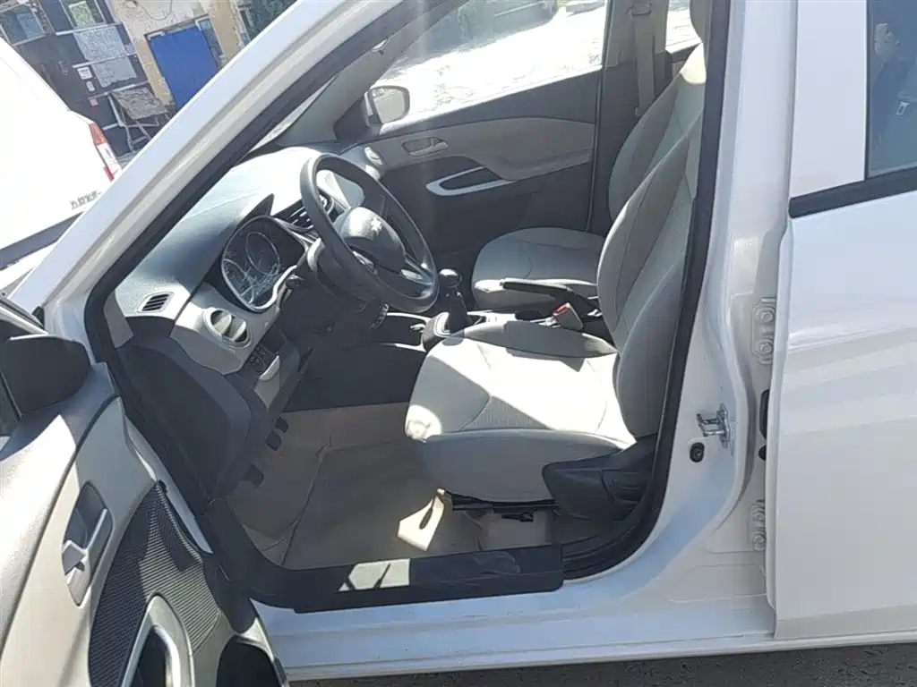 Chevrolet Sail 2018 Sail 3 1.3L Manual Comfort Sunroof фото 15