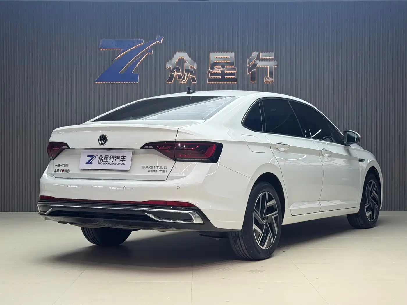 Volkswagen Sagitar 2023 280TSI DSG Beyond Lite фото 3