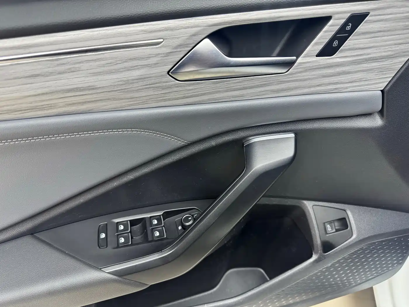 Volkswagen Sagitar 2023 280TSI DSG Beyond Lite фото 11