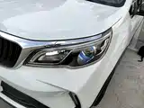Фото 24 - Geely Vision X3
