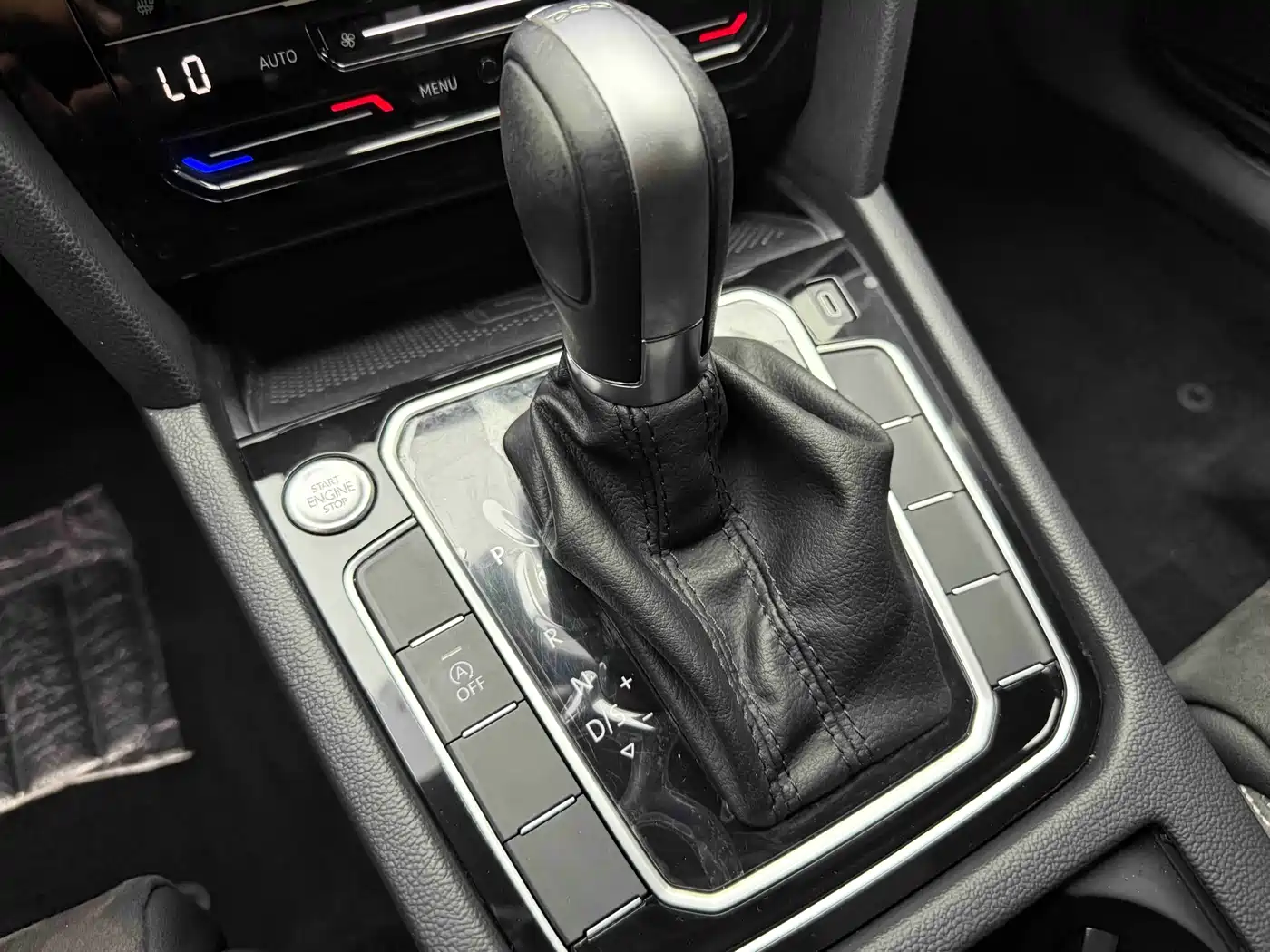 Volkswagen Magotan 2020 330TSI DSG Luxury фото 10
