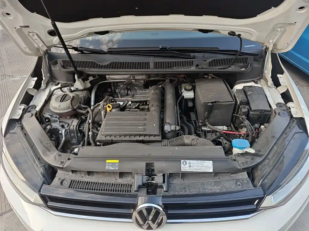 Volkswagen Touran 2018 Touran L 280TSI DSG Comfort 7-seater China V фото 20