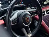 صورة 15 - Porsche Taycan