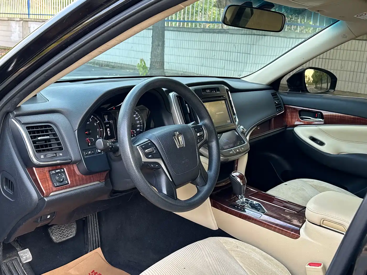 Toyota Crown 2015 2.0T Pioneer фото 7