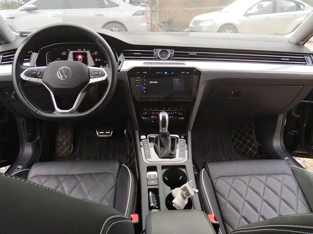 Volkswagen Magotan GTE Plug-in Hybrid 2022 GTE Premium фото 13