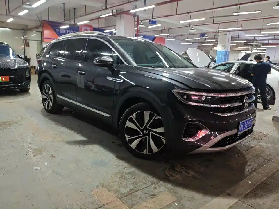 Volkswagen Talagon 2023 380TSI 4WD Luxury Pro Edition