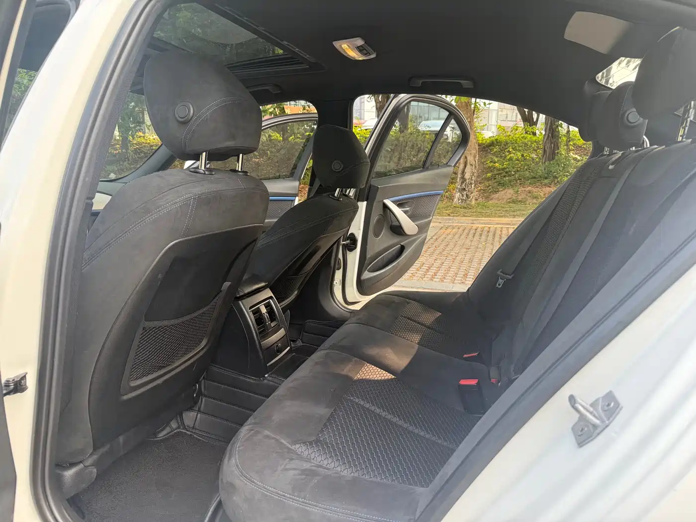 BMW 3 Series 2018 320i M Sport Package фото 5