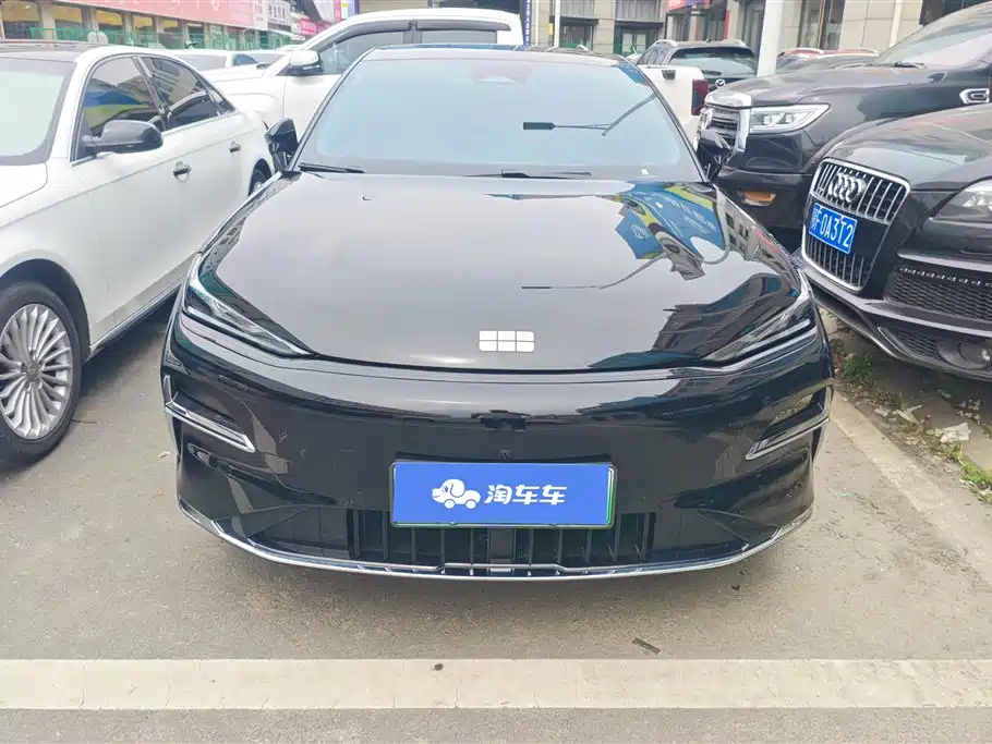 Geely Galaxy Galaxy Xingyao 8 2025 130km EM-i Premium Edition фото 2