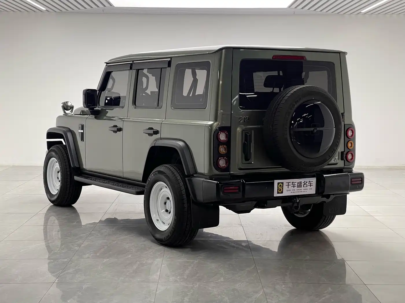 212 T01 2025 2024 2.0T Explorer