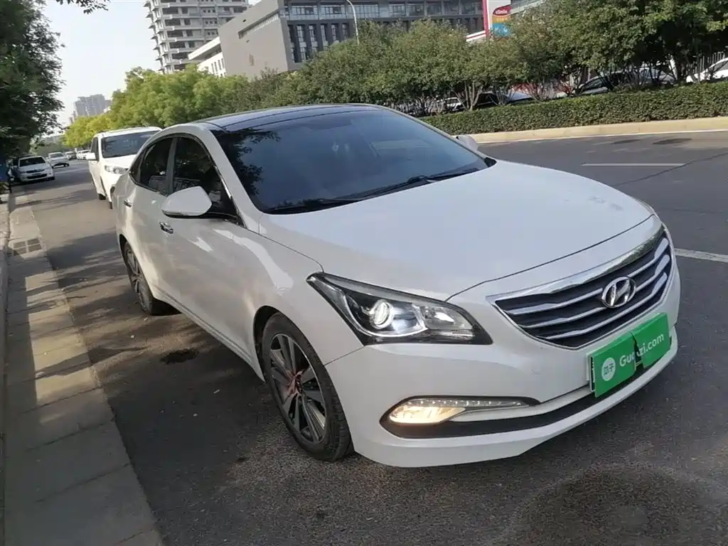 Hyundai Mistra 2016 1.8L Automatic Smart GLS фото 4