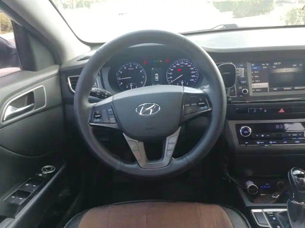 Hyundai Mistra 2016 1.8L Automatic Smart GLS фото 11