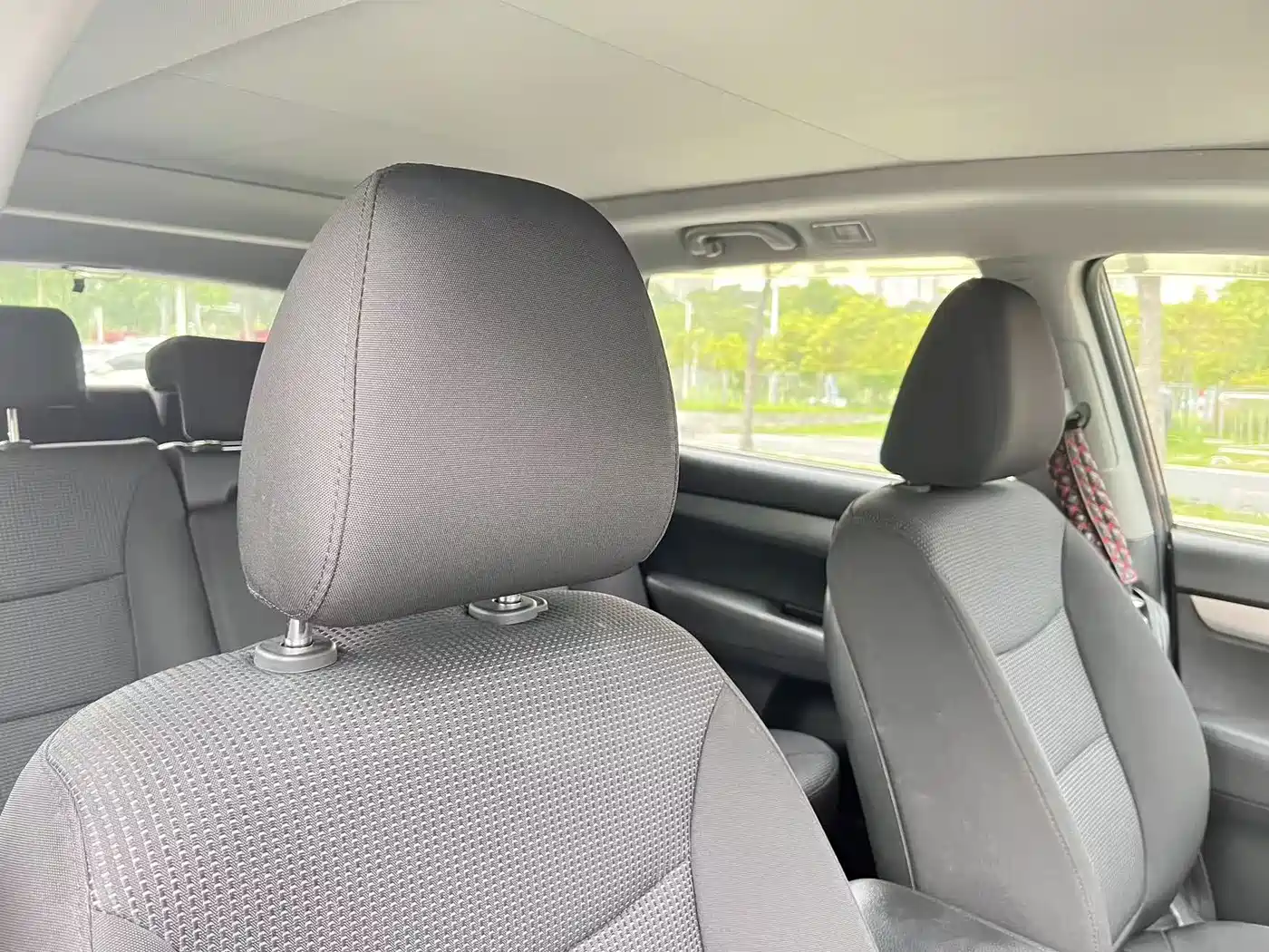 Kia Sorento 2012 2.4L Gasoline Luxury Edition фото 30